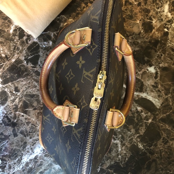 ❤️SALE❤️Authentic Louis Vuitton Alma PM&Dust Bag - Picture 8 of 8